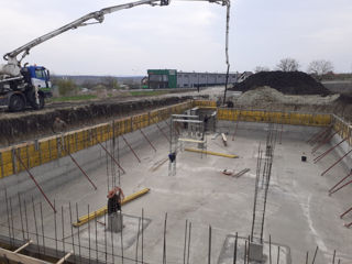 Lucrări din Beton cu apalobca si stoici, pereți exteriori, coloane, grinzi, podele