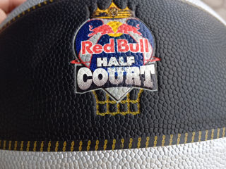 Spalding Red Bull court TF33