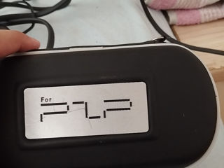 Продаются PSP в комплекте зарядка шесть игр и чехол foto 3