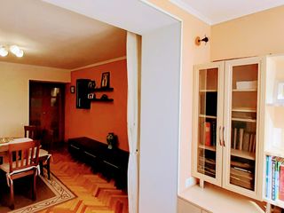 Apartment superb doua odai dotat de toate subsol pret favorabil Ialoveni strada Moldova 35 000 euro foto 2