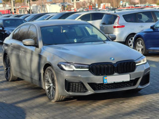 BMW 5 Series foto 4