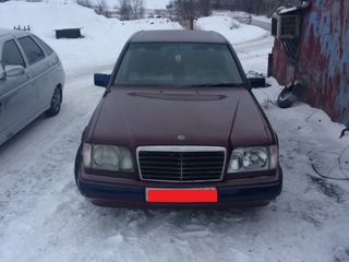 Mercedes Series (W124) foto 2