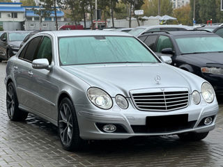 Mercedes E-Class foto 4