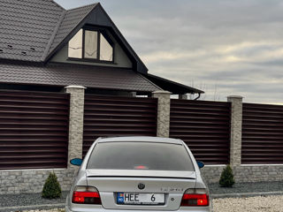 BMW 5 Series foto 6