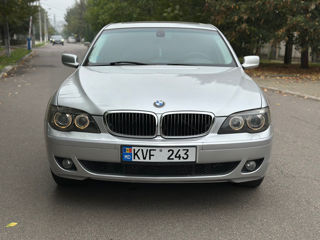 BMW 7 Series foto 2