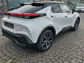 Toyota C-HR foto 4