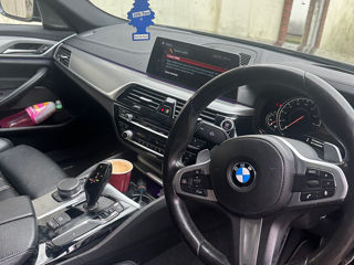 BMW 5 Series foto 7