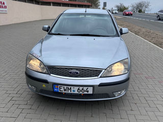 Ford Mondeo foto 2