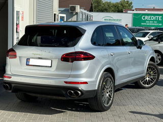 Porsche Cayenne foto 4