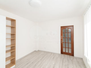 Oficiu spre chirie, reparație euro, Centru 75 mp, 650 € ! foto 4