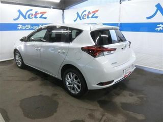 Toyota Auris foto 2