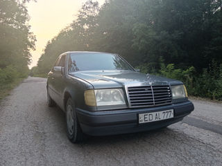 Mercedes Series (W124)