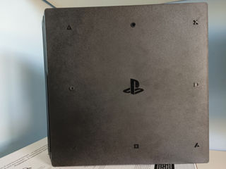 PlayStation 4 pro 1TB foto 4