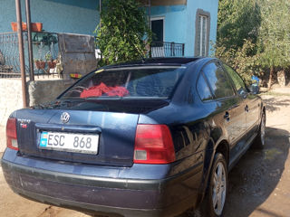 Volkswagen Passat foto 3