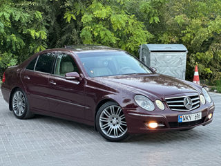 Mercedes E-Class foto 1