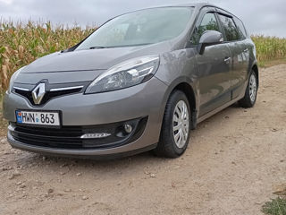 Renault Grand Scenic foto 9