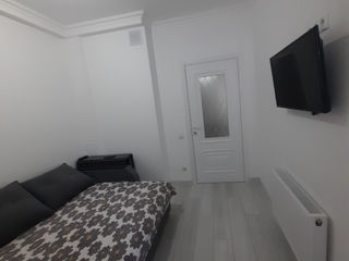 Apartament cu 2 camere, 45 m², Buiucani, Chișinău foto 3