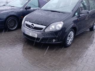 Opel Zafira foto 4