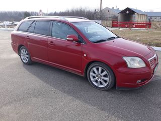 Toyota Avensis foto 10