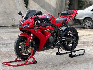 Honda CBR1000RR SC57 фото 0