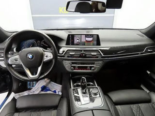 BMW 7 Series foto 4