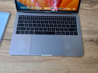 Apple MacBook Pro 13 2017 (i5/8Gb/Apple SSD 128Gb) foto 2