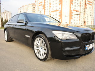 BMW 7 Series foto 2