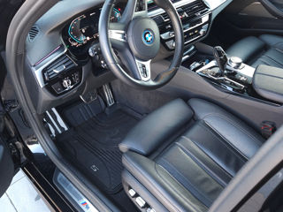 BMW 5 Series foto 9