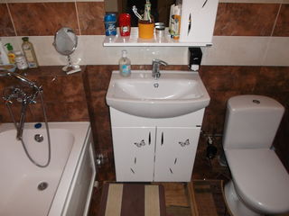 Desfundarea si curatire de canalizari - la bucatarie,veceu,dus,baie,chiuvete - in apartament si case foto 3