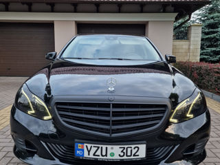 Mercedes E Class foto 1