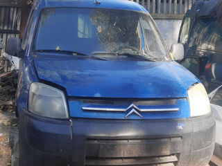 Vând piese de Citroen berlingo 1.6 diesel anul 2006. foto 1