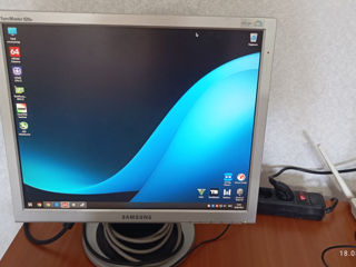 Samsung SyncMaster920n - 300 лей!