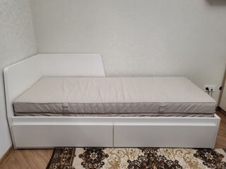 Pat extensibil Ikea cu 2 sertare+2 saletele ortopedice 80x200