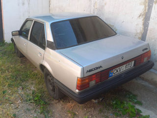 Opel Ascona foto 2