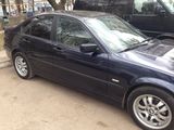 BMW 3 Series foto 4