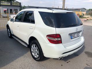 Mercedes ML Class foto 4