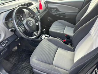 Toyota Yaris foto 9