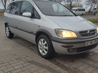 Opel Zafira foto 7