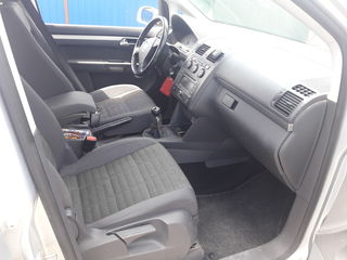 Volkswagen Touran foto 8