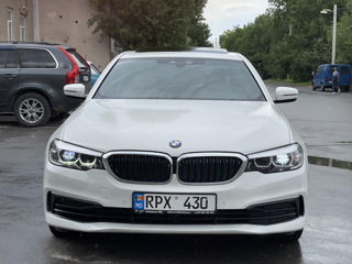 BMW 5 Series foto 2