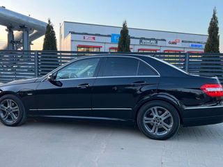 Mercedes E-Class foto 2