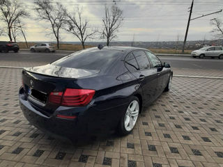 BMW 5 Series foto 4