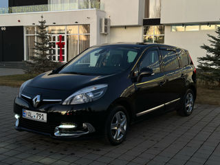 Renault Grand Scenic foto 2