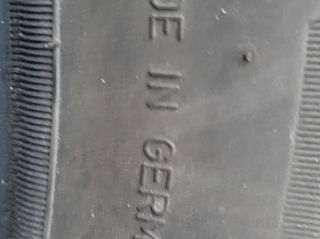 215 70 16 Goodyear Ultra Grip Performance foto 4