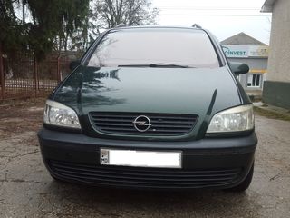 Opel Zafira foto 3