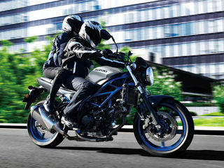 Suzuki SV650 ABS foto 2