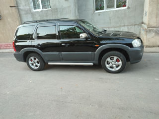 Mazda Tribute foto 1