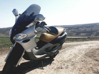 Piaggio X9