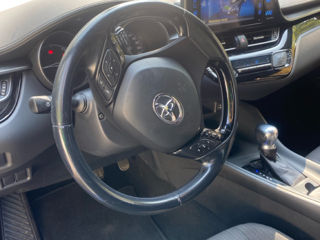 Toyota C-HR foto 7