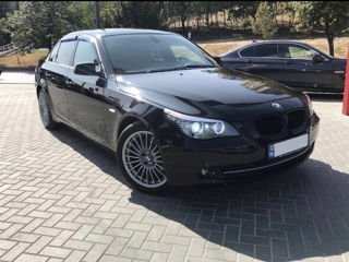 BMW 5 Series foto 7